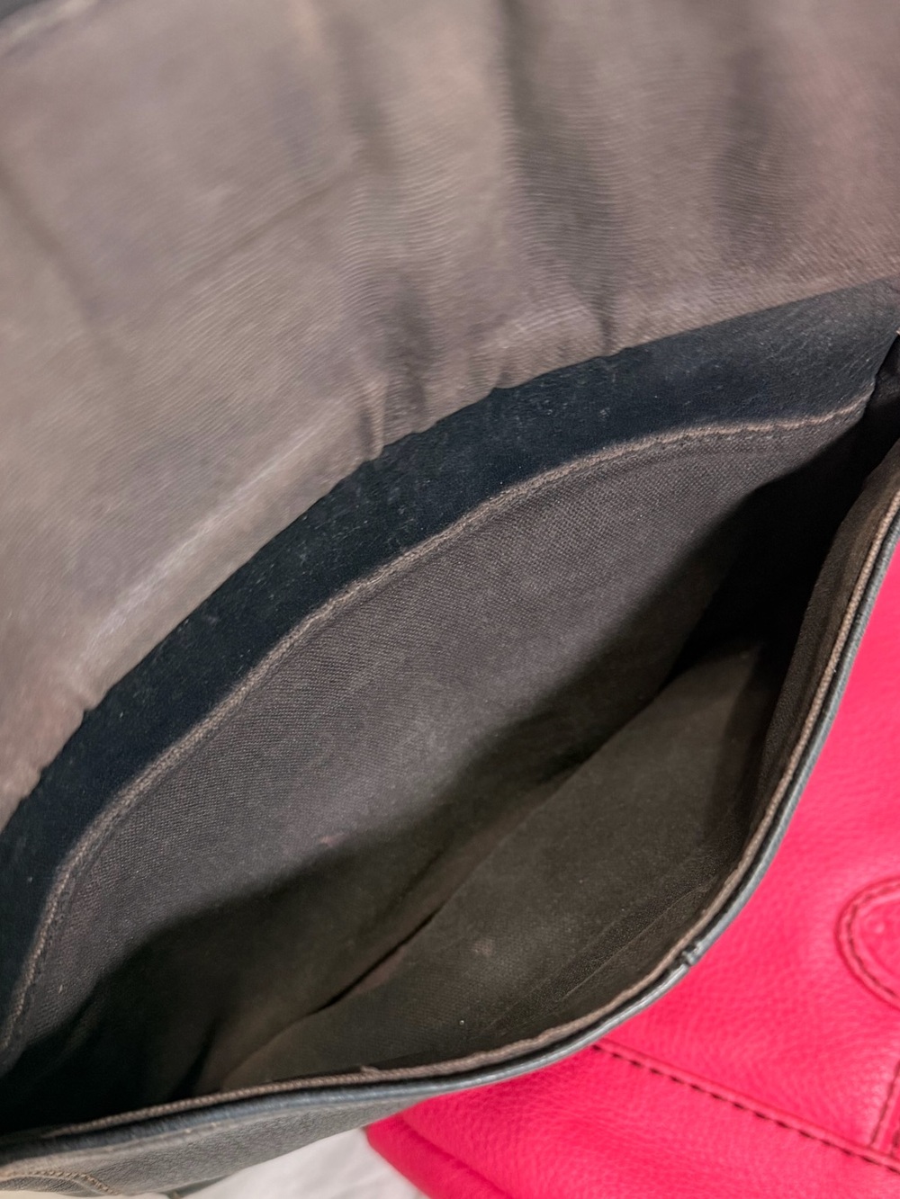 Fossil Black Leather Crossbody Organizer Bag - Picture 5 of 10